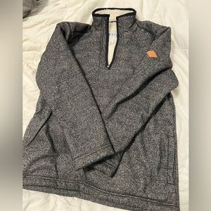 Orvis pull over size small